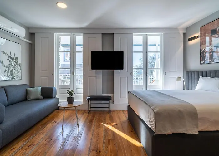 Limehome Rua De Dom Manuel Ii