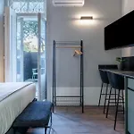 Limehome Rua De Dom Manuel Ii 4* Porto