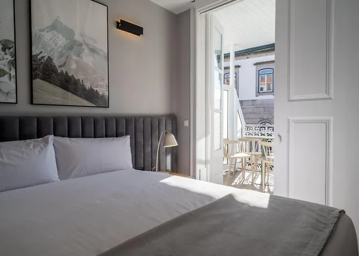 Апарт-отель Limehome Rua De Dom Manuel Ii