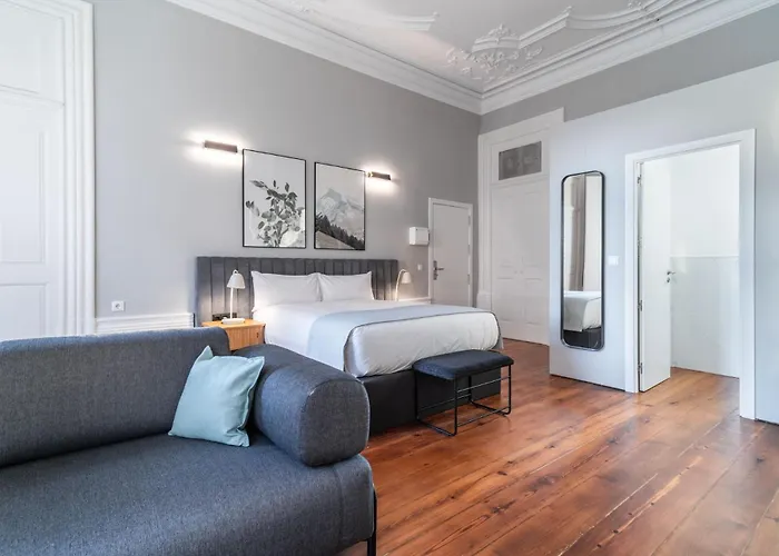 Ξενοδοχείο με διαμερίσματα Limehome Rua De Dom Manuel Ii 4*