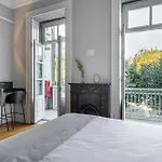 Limehome Rua De Dom Manuel Ii Апарт-отель