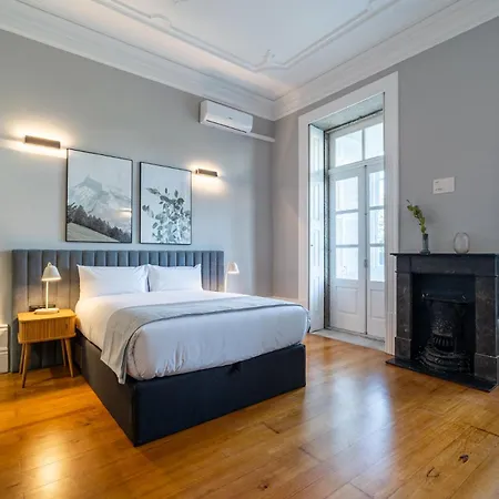 Limehome Rua De Dom Manuel Ii 4* Porto