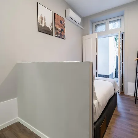 Limehome Rua De Dom Manuel Ii Apartmanhotel